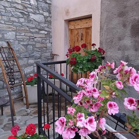 Al Corniolo Bed & Breakfast Zerba Bagian luar foto