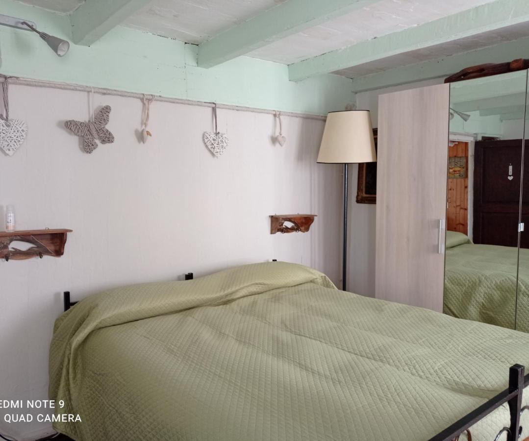 Al Corniolo Bed & Breakfast Zerba Bagian luar foto