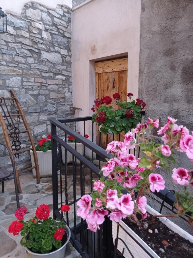 Al Corniolo Bed & Breakfast Zerba Bagian luar foto